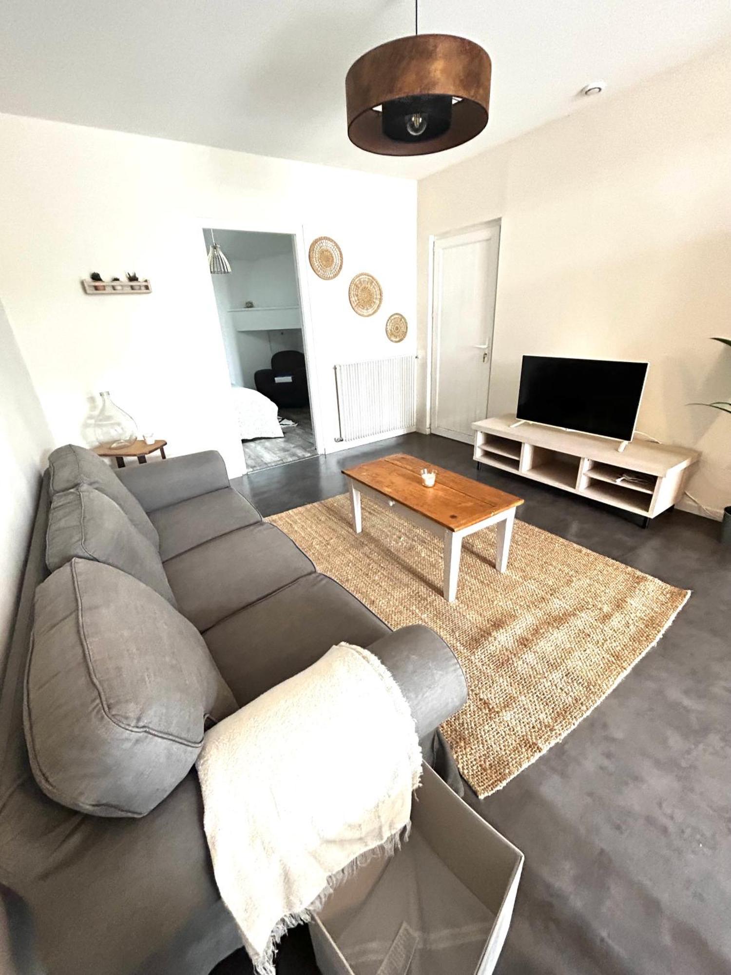 Escapades Cosy Au Coeur Des Vignes Apartment Cezac  Ngoại thất bức ảnh